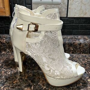 LAFER  white and gold high heel platform shoes size 37